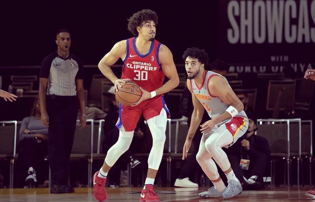 开云app下载 -CBA常规赛集结日走向成谜，萨克拉门托国王伤情更新，气氛紧张，更衣室氛围转暖的简单介绍